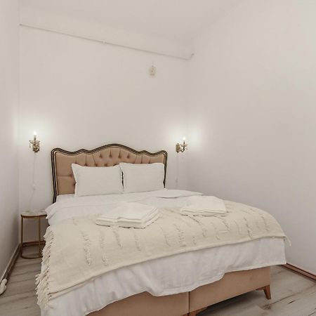 Spacious 3Br Retreat In Central Bucarest Extérieur photo